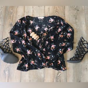 Floral Rewind Blouse . Size Large.